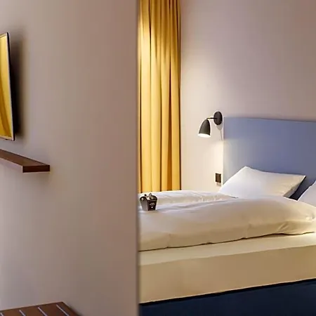 호텔 Elaya Goeppingen, Trademark Collection By Wyndham 3*